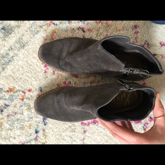 Women’s gray ankle booty. Size 8.5 - Picture 2 of 4